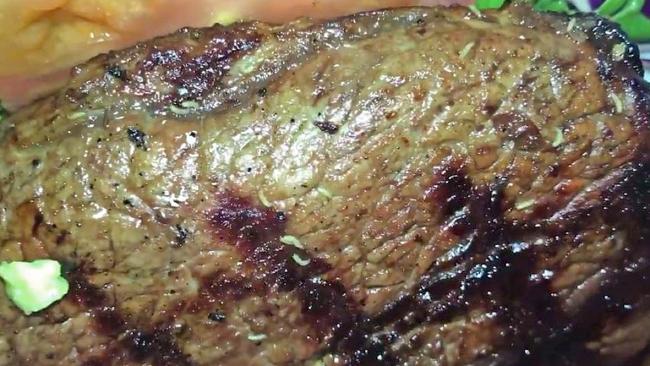WATCH: Sydney diner finds maggots in steak - hospitality